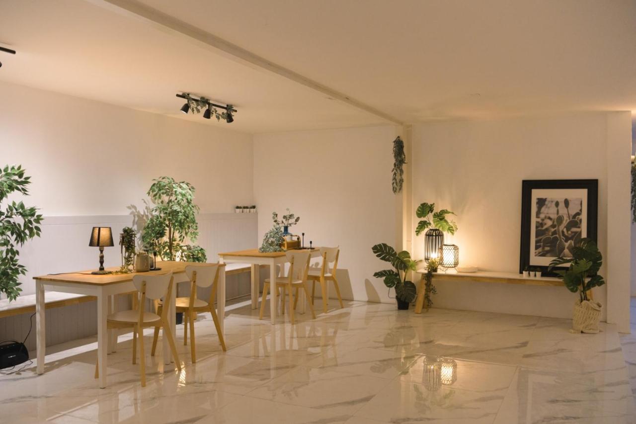 Nap77 Salaya Exterior foto