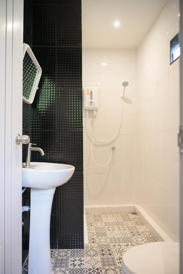Nap77 Salaya Exterior foto